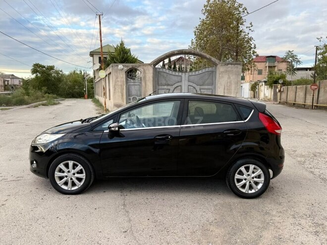 Ford Fiesta 2011, 140,000 km - 1.4 l - Bakı