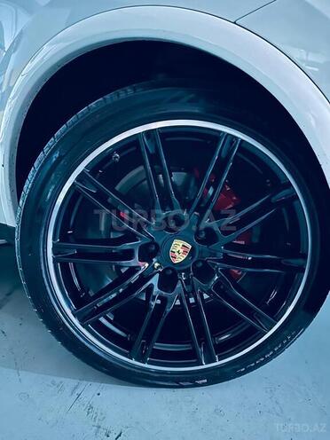 Porsche Cayenne GTS 2016, 290,000 km - 3.6 l - Bakı