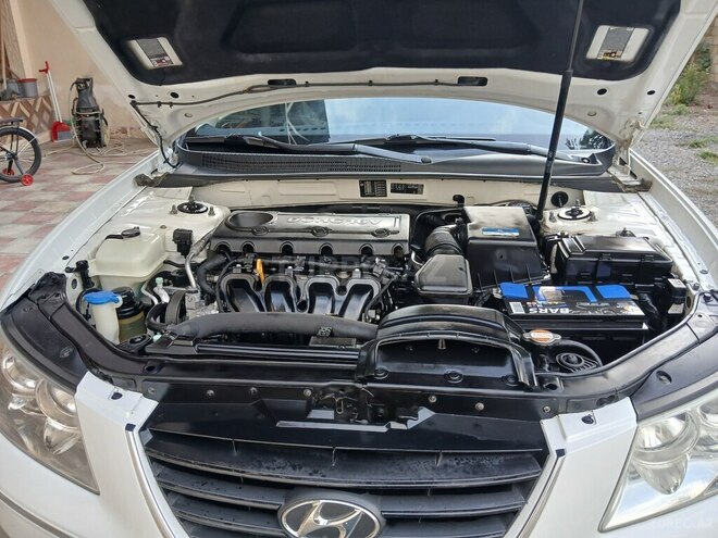 Hyundai Sonata 2009, 188,000 km - 2.4 l - Samux
