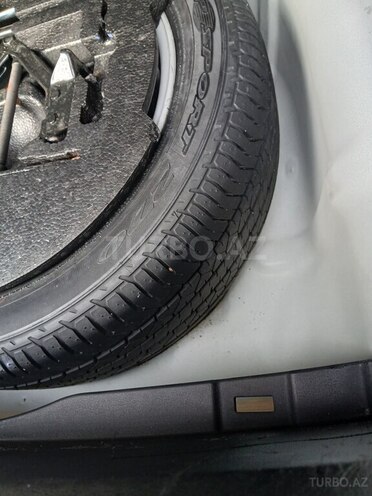 Hyundai Sonata 2009, 188,000 km - 2.4 l - Samux