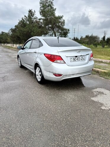 Hyundai Accent 2011, 288,000 km - 1.6 l - Bakı