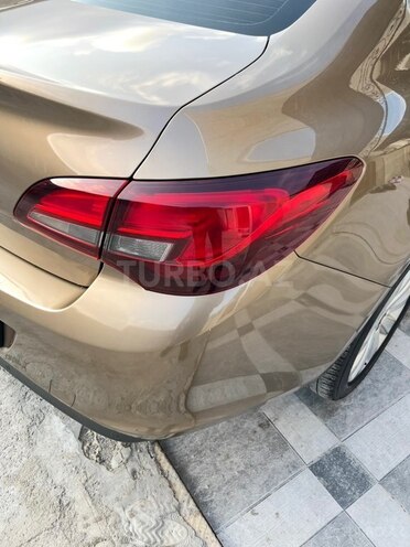 Opel Astra 2013, 174,000 km - 1.4 л - Gəncə