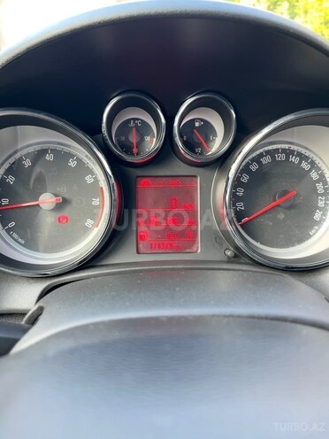 Opel Astra 2013, 174,000 km - 1.4 л - Gəncə