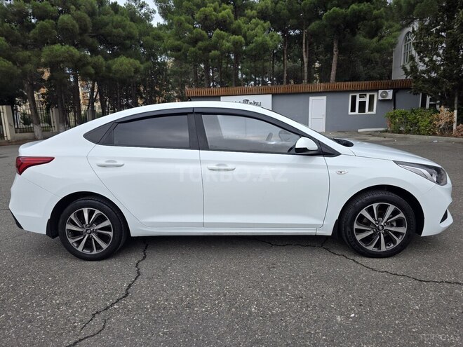 Hyundai Accent 2018, 162,145 km - 1.6 l - Sumqayıt