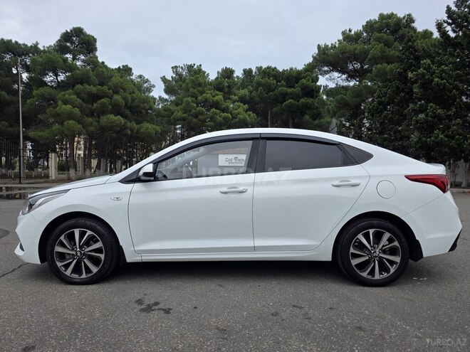 Hyundai Accent 2018, 162,145 km - 1.6 l - Sumqayıt