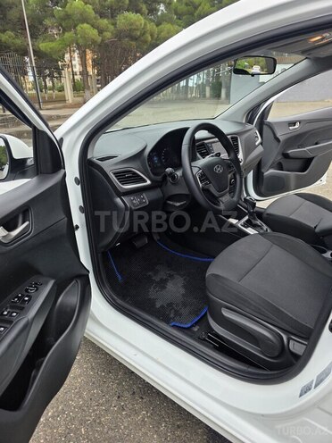 Hyundai Accent 2018, 162,145 km - 1.6 l - Sumqayıt