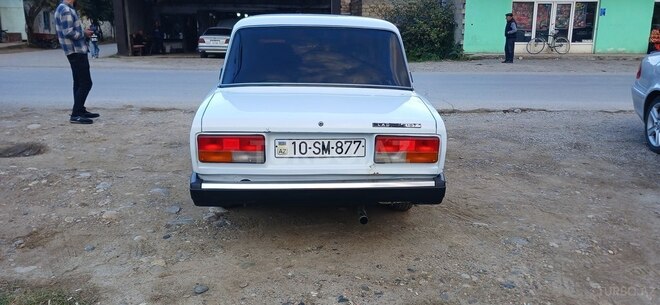 LADA (VAZ) 2107 2006, 178,000 km - 1.6 l - Xudat