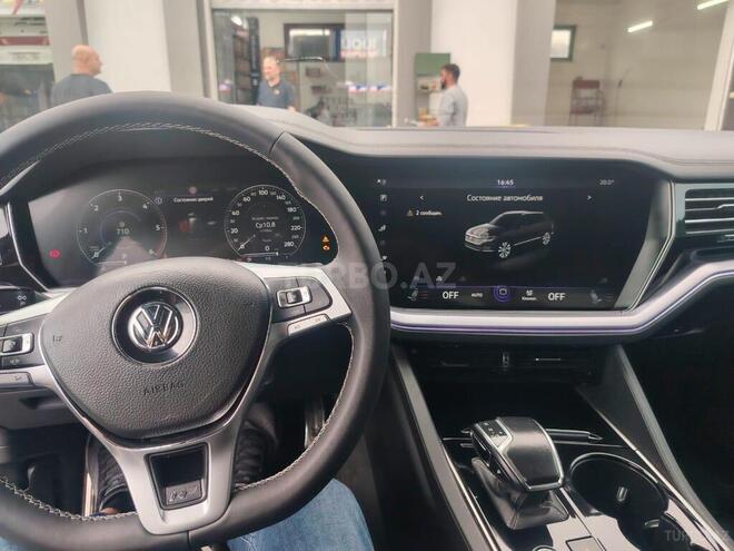 Volkswagen Touareg 2018, 201,000 km - 4.1 l - Bakı
