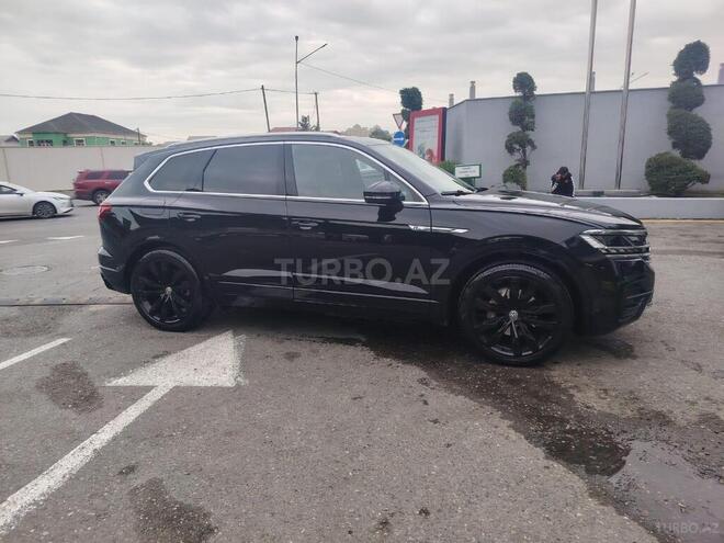 Volkswagen Touareg 2018, 201,000 km - 4.1 l - Bakı