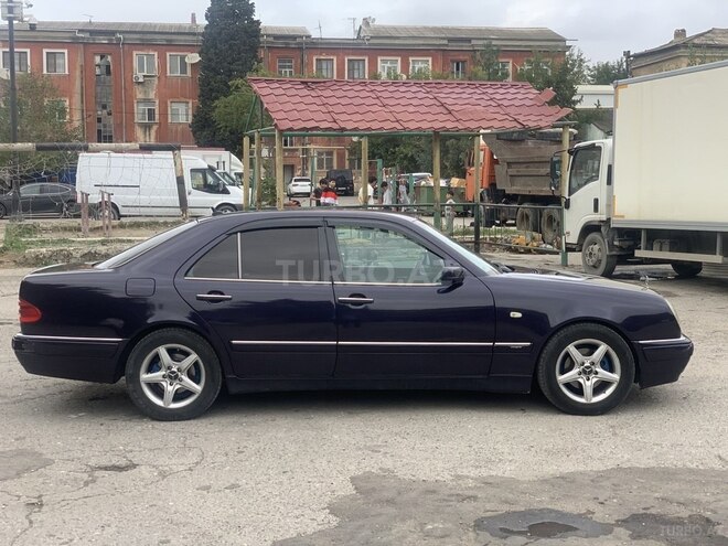 Mercedes E 200 1997, 326,000 km - 2.0 l - Bakı