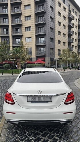 Mercedes E 220 d 2018, 218,011 km - 2.0 l - Bakı