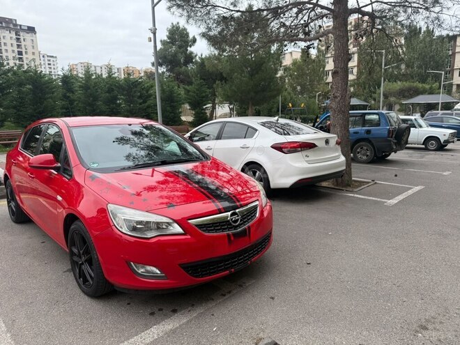 Opel Astra 2009, 264,000 km - 1.4 л - Bakı