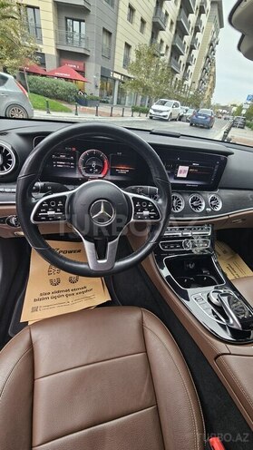 Mercedes E 220 d 2018, 218,011 km - 2.0 l - Bakı