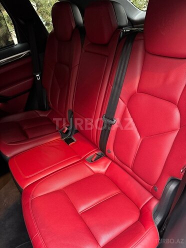Porsche Cayenne Turbo S 2016, 114,000 km - 4.8 л - Bakı
