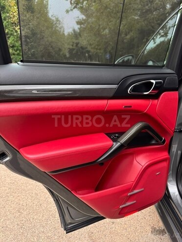 Porsche Cayenne Turbo S 2016, 114,000 km - 4.8 л - Bakı