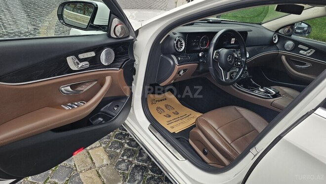 Mercedes E 220 d 2018, 218,011 km - 2.0 l - Bakı
