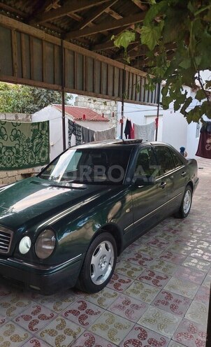 Mercedes E 220 1997, 499,900 km - 2.2 l - Bakı