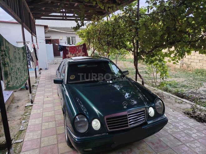 Mercedes E 220 1997, 499,900 km - 2.2 l - Bakı