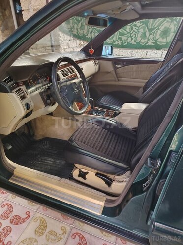 Mercedes E 220 1997, 499,900 km - 2.2 l - Bakı