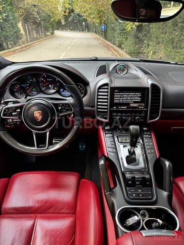 Porsche Cayenne Turbo 2016, 114,000 km - 4.8 л - Bakı
