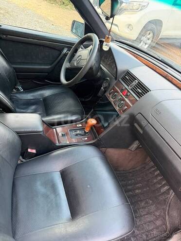 Mercedes C 200 1996, 420,000 km - 2.0 l - Bakı