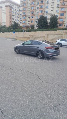 Hyundai Elantra 2018, 122,571 km - 2.0 l - Bakı
