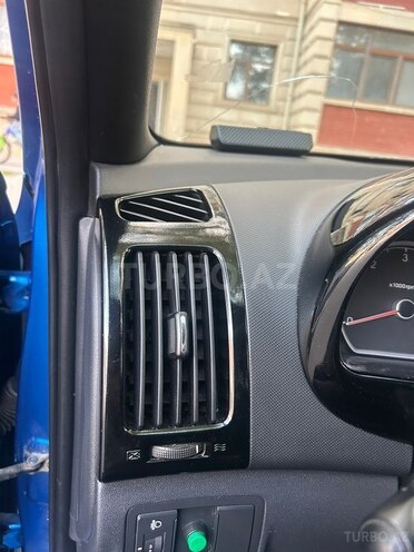 Hyundai i30 2008, 282,000 km - 1.6 л - Naftalan