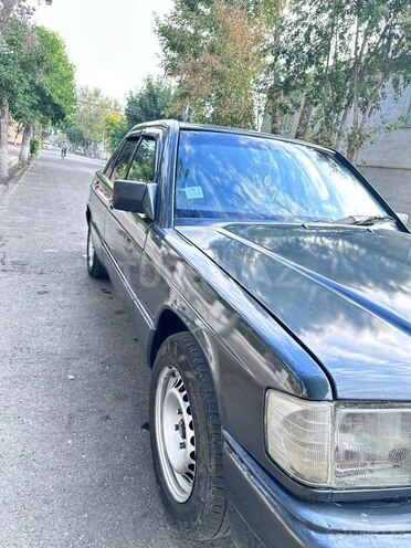Mercedes 190 1992, 384,006 km - 2.0 л - Zərdab