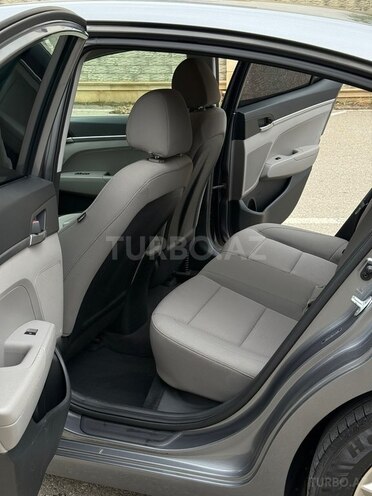 Hyundai Elantra 2018, 74,030 km - 2.0 l - Bakı