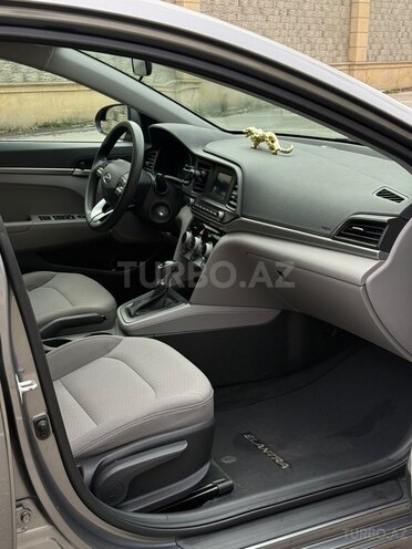Hyundai Elantra 2018, 74,030 km - 2.0 l - Bakı