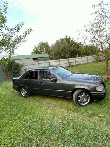 Mercedes C 220 1994, 521,770 km - 2.2 л - Ucar