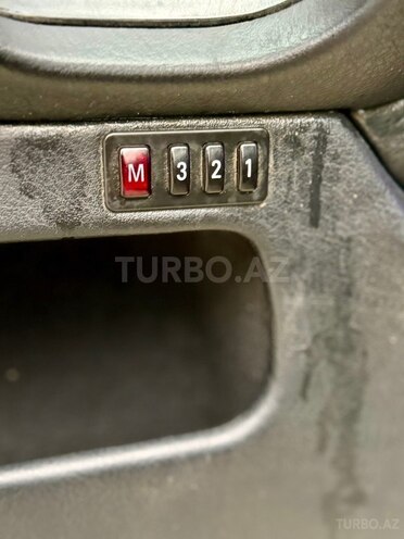 BMW 528 2000, 275,890 km - 2.8 l - Sumqayıt