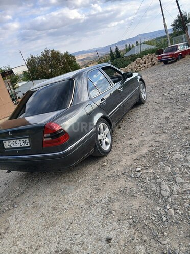 Mercedes C 180 1995, 405,608 km - 1.8 l - Şamaxı