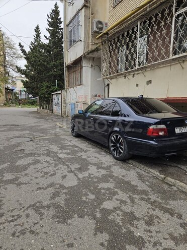 BMW 528 1999, 218,000 km - 2.8 l - Bakı