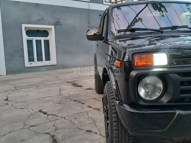 LADA (VAZ) Niva 2018, 80,000 km - 1.7 l - Yevlax