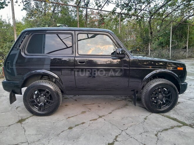 LADA (VAZ) Niva 2018, 80,000 km - 1.7 l - Yevlax