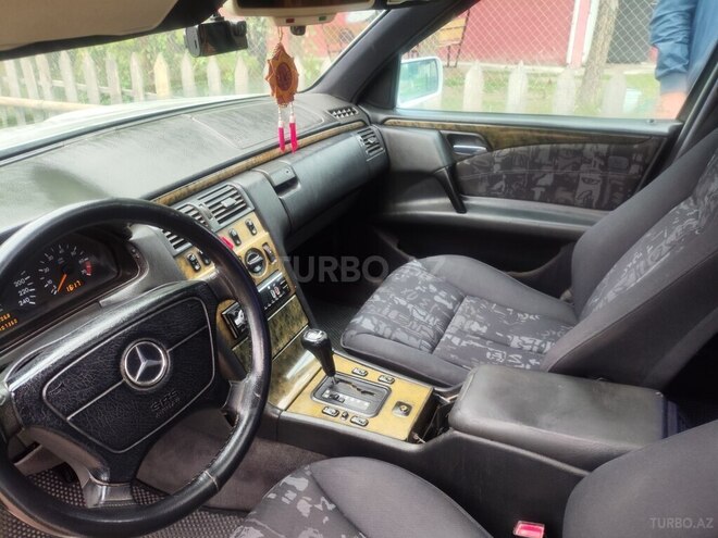 Mercedes E 230 1996, 408,000 km - 2.3 l - Kürdəmir