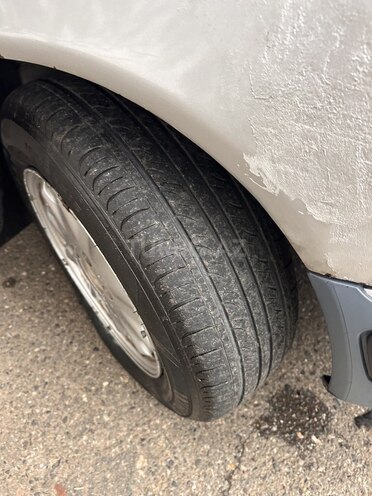 Mercedes E 240 1999, 455,000 km - 2.4 l - Masallı