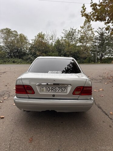 Mercedes E 240 1999, 455,000 km - 2.4 l - Masallı