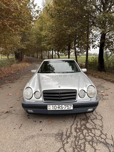 Mercedes E 240 1999, 455,000 km - 2.4 l - Masallı