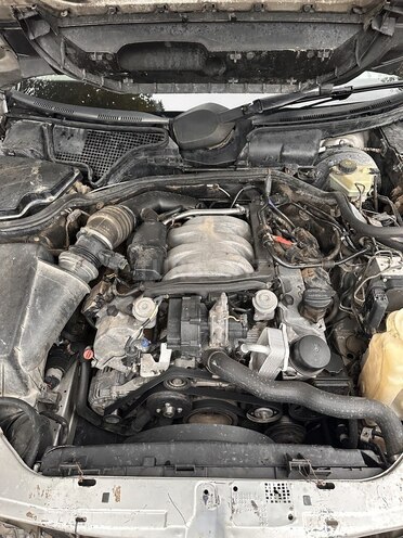 Mercedes E 240 1999, 455,000 km - 2.4 l - Masallı