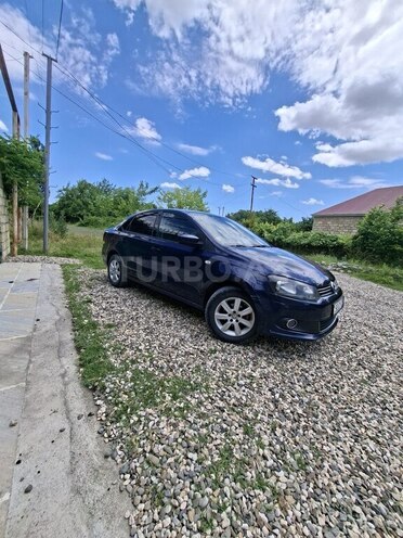 Volkswagen Polo 2012, 291,130 km - 1.6 l - Xudat