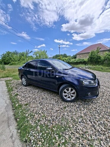 Volkswagen Polo 2012, 291,130 km - 1.6 l - Xudat