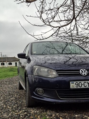 Volkswagen Polo 2012, 291,130 km - 1.6 l - Xudat