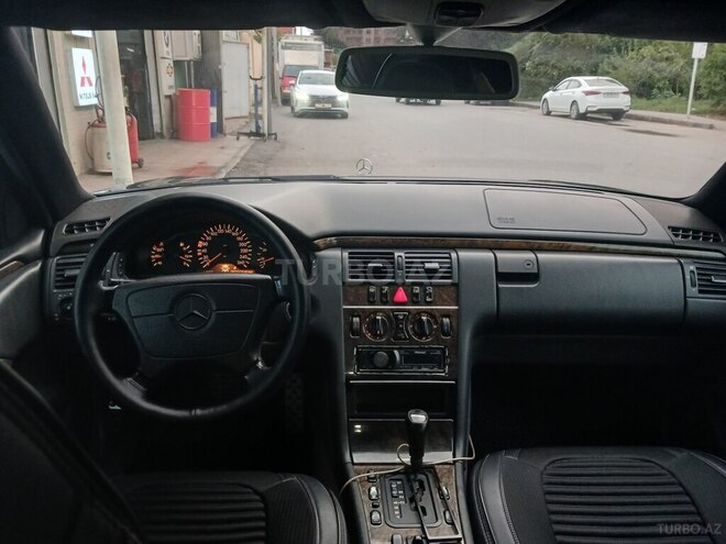 Mercedes E 280 1998, 286,000 km - 2.8 л - Bakı