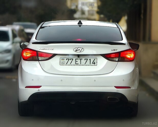 Hyundai Avante 2015, 252,000 km - 1.6 l - Bakı
