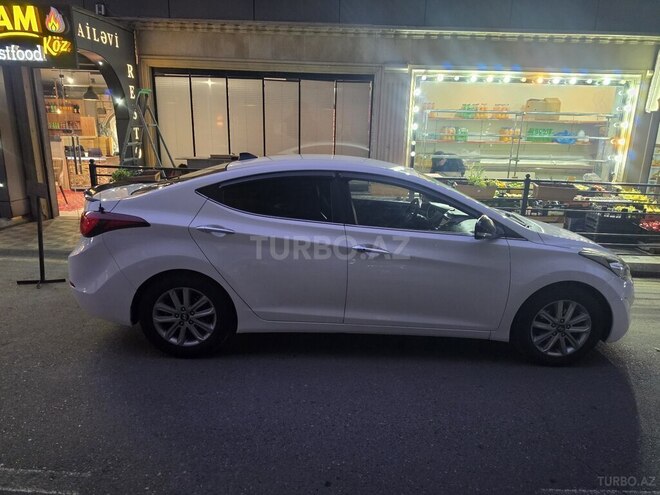 Hyundai Avante 2015, 252,000 km - 1.6 l - Bakı