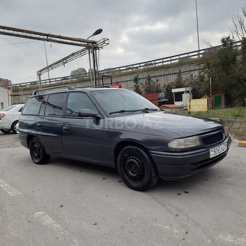 Opel Astra 1996, 248,000 km - 1.6 l - Bakı