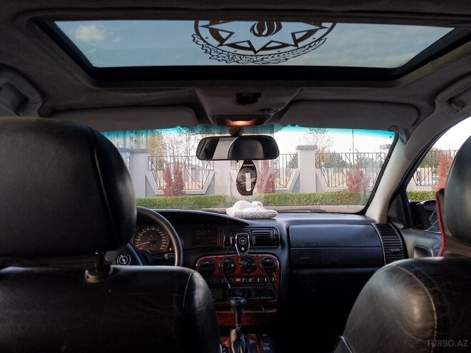 Opel Omega 1997, 365,000 km - 3.0 l - Yevlax