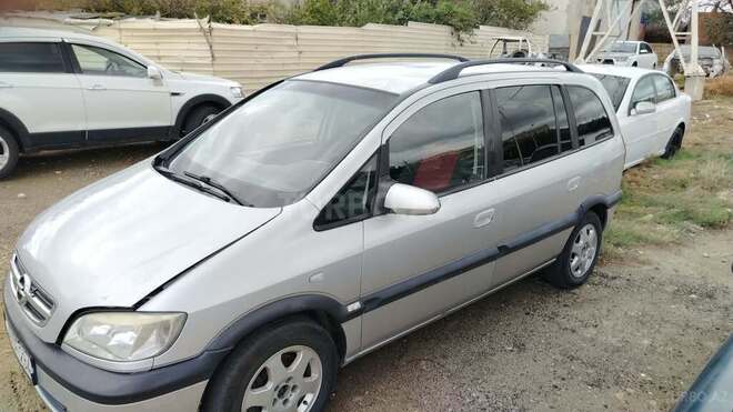 Opel Zafira 2003, 170,000 km - 2.0 л - Bakı
